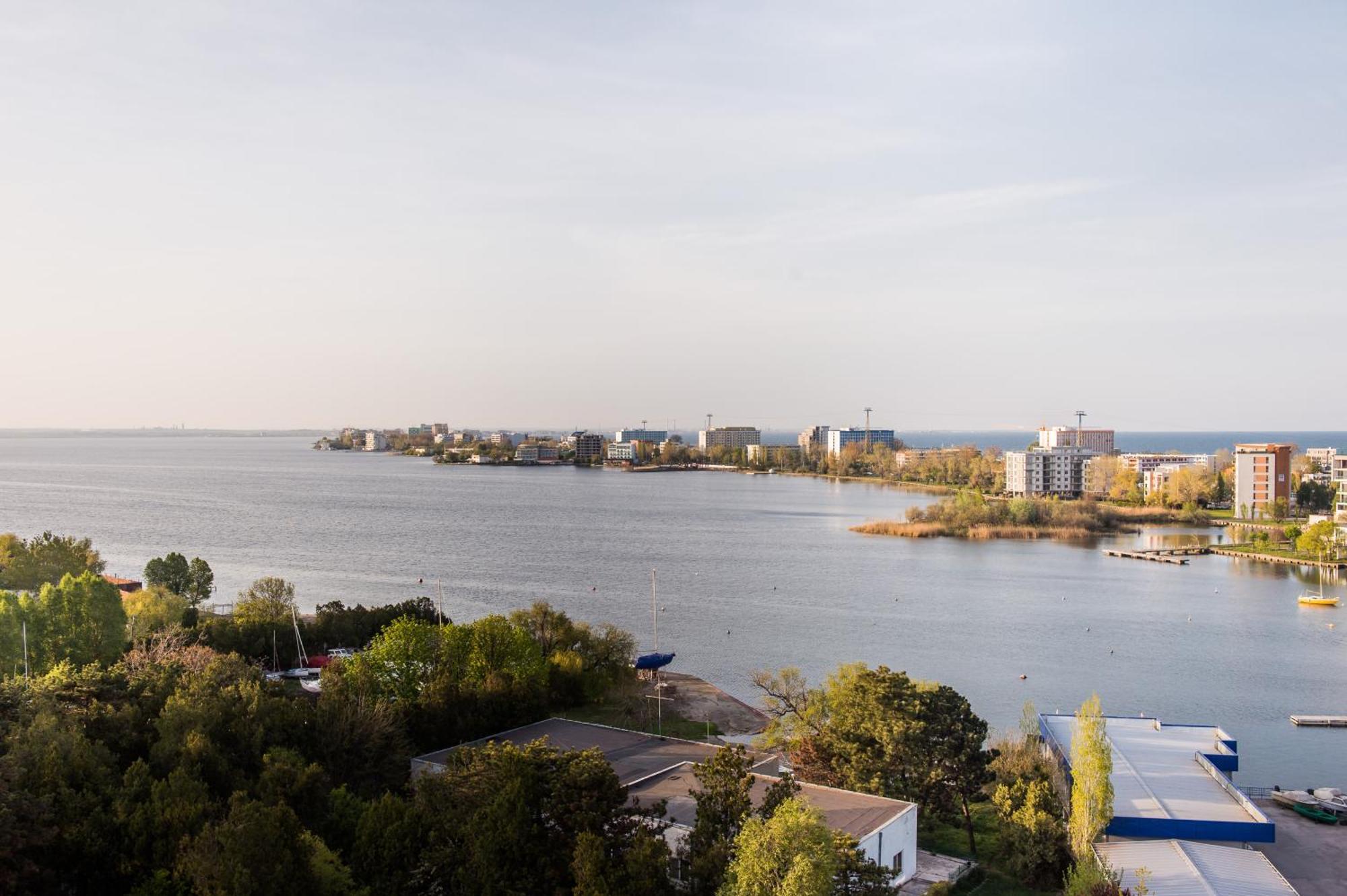 Mamaia Lake Apartments コンスタンツァ エクステリア 写真
